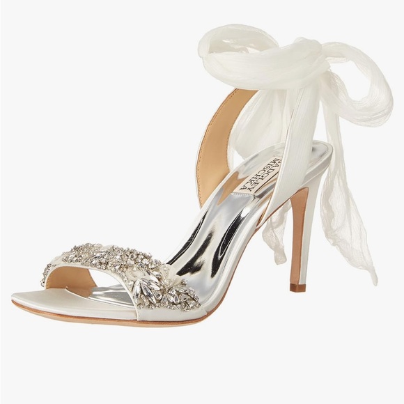 Badgley Mischka Bobbie Heeled Sandal - Picture 11 of 16